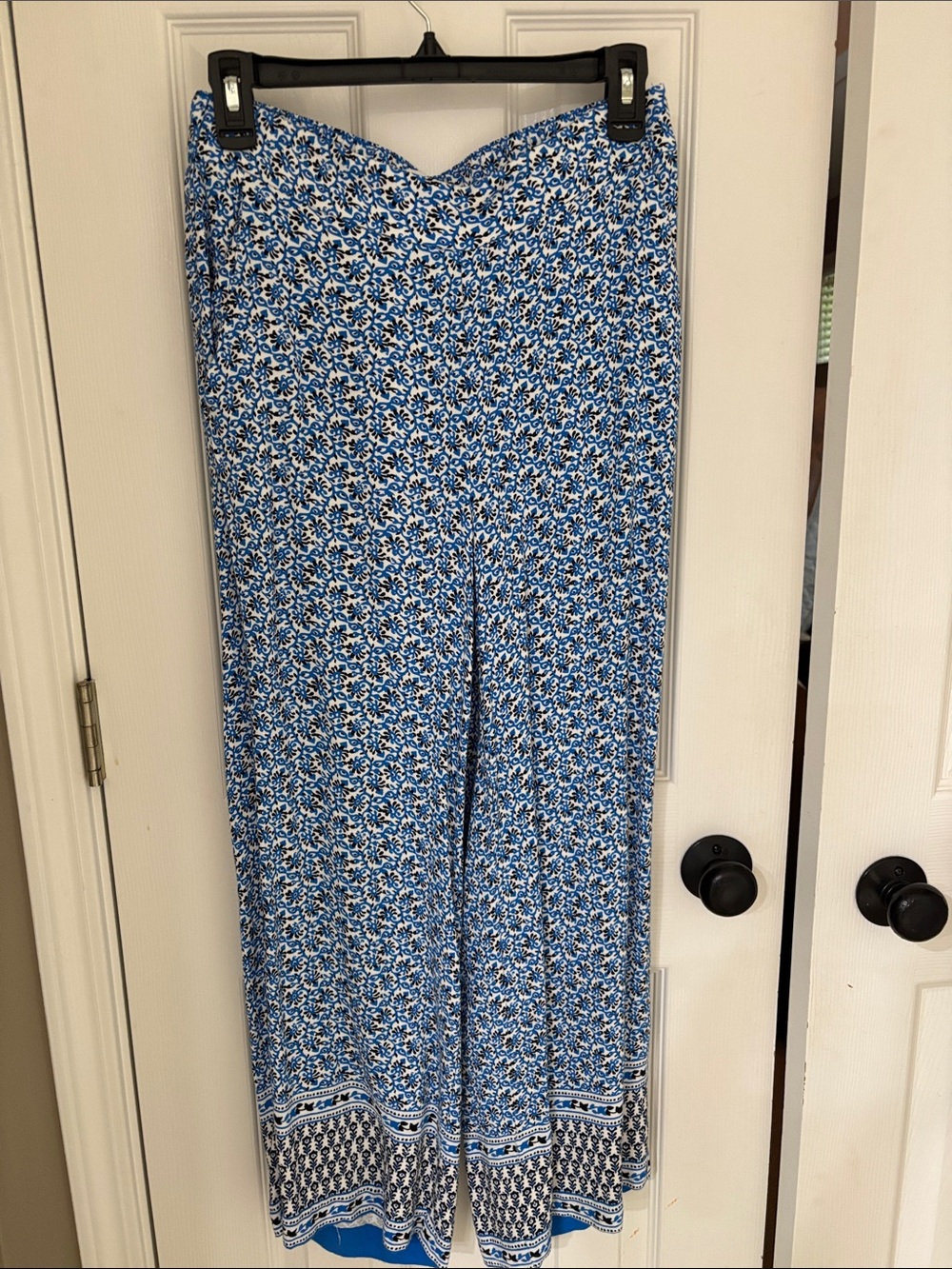 LOFT Blue Floral Wide-Leg Pants with Border Print